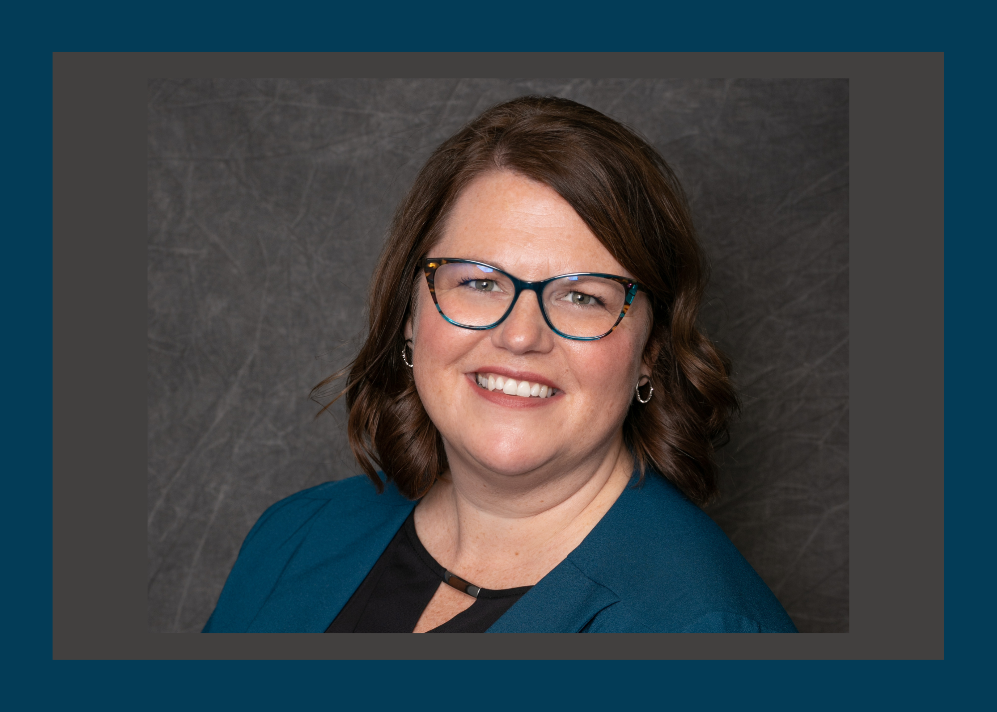 Volunteer Spotlight–Toni Straughen